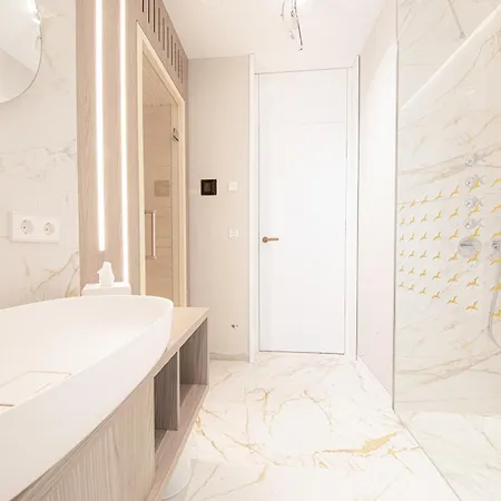 Arielle Athena * Sellin (Rugen)