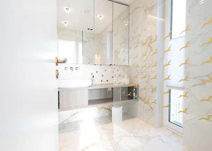 Arielle Athena Sellin (Rugen)